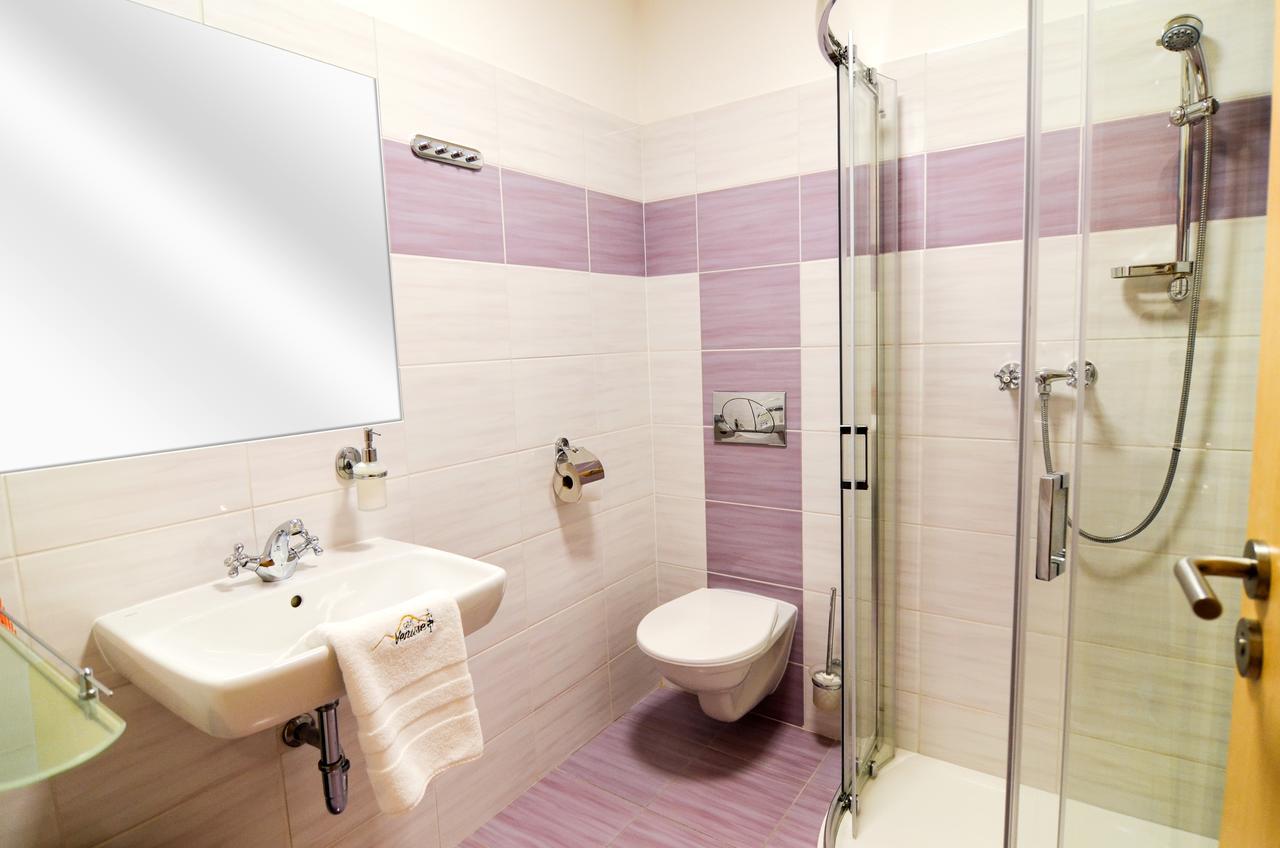 Rodinny Wellness Hotel U Langru Dolni Vestonice Zewnętrze zdjęcie
